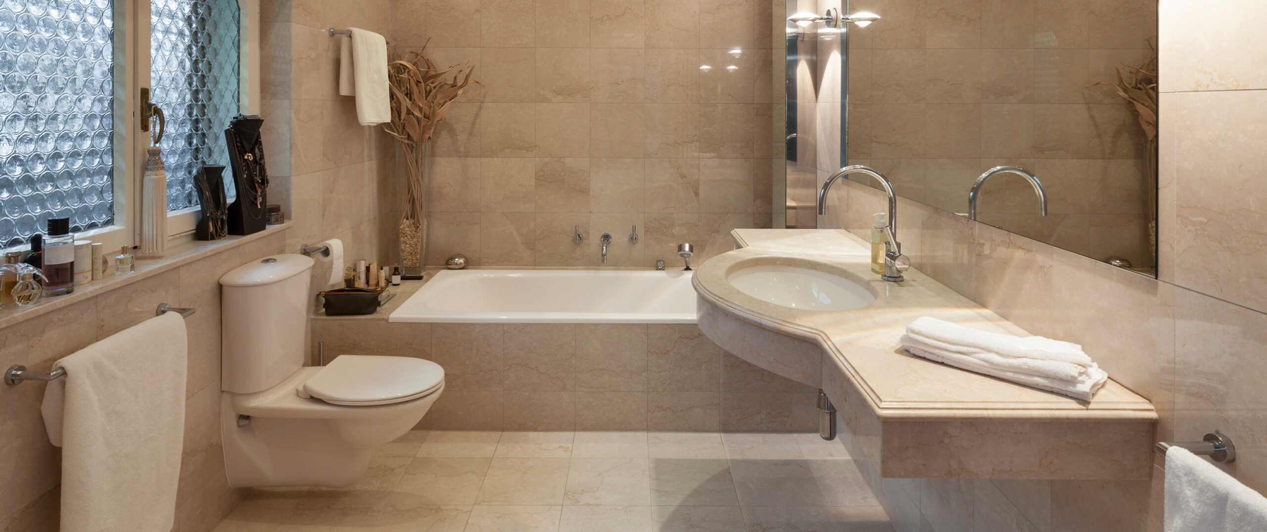 Bathroom: Access to Whirlpool Bathtub Systems